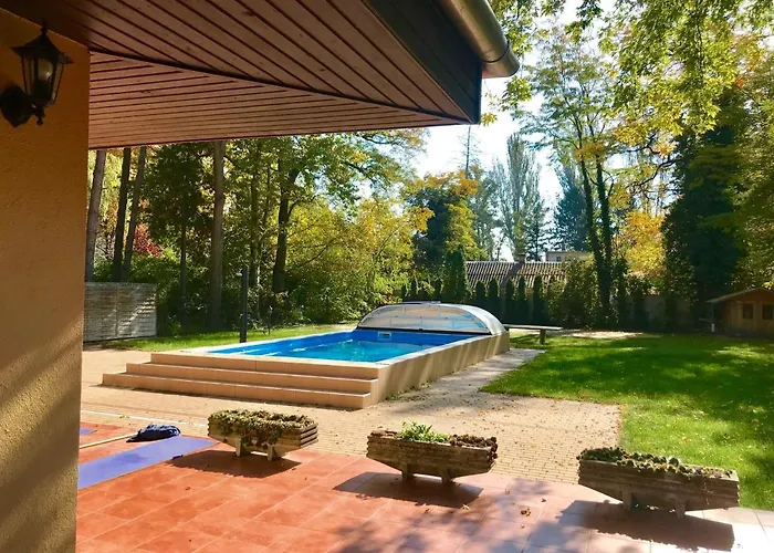 Villa Lily